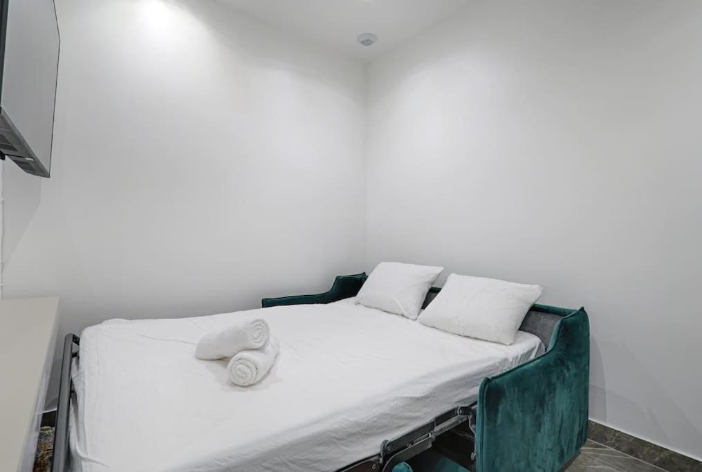 Appartement Buttes Chaumont Charming 4p *